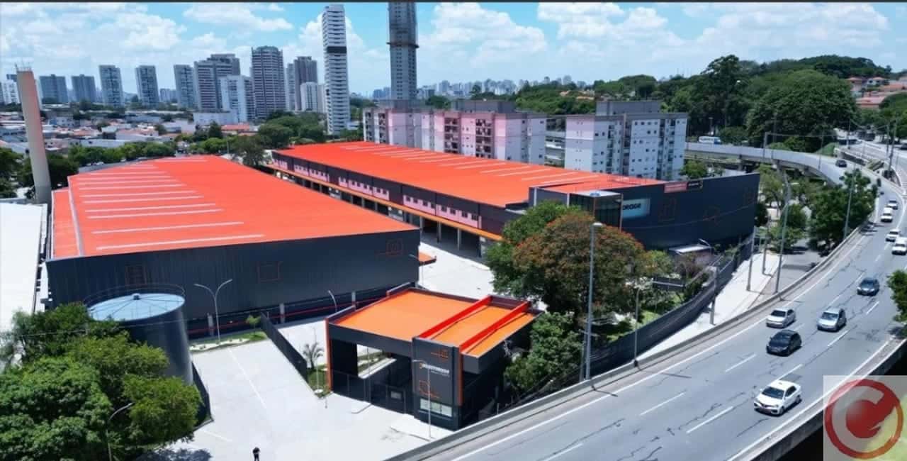 Galpão em Condomínio em São Paulo / SP