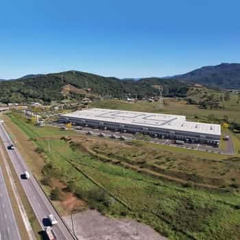 Galpão em condomínio em Florianópolis/SC